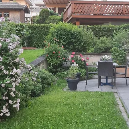 Ostermann Apartment *